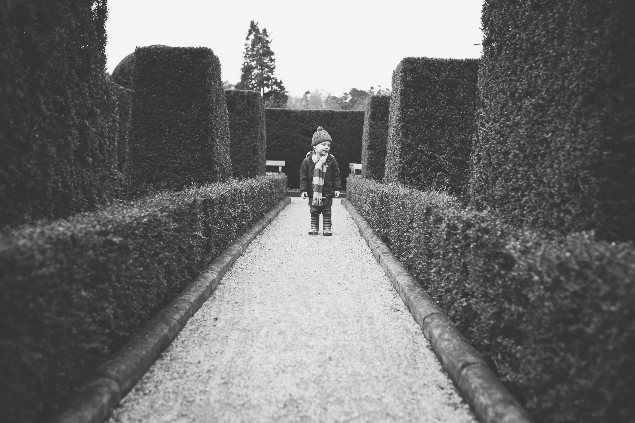 belsay hall and gardens, northumberland, photographer, child portraits, child photography northumberland, family portraits, family days out.