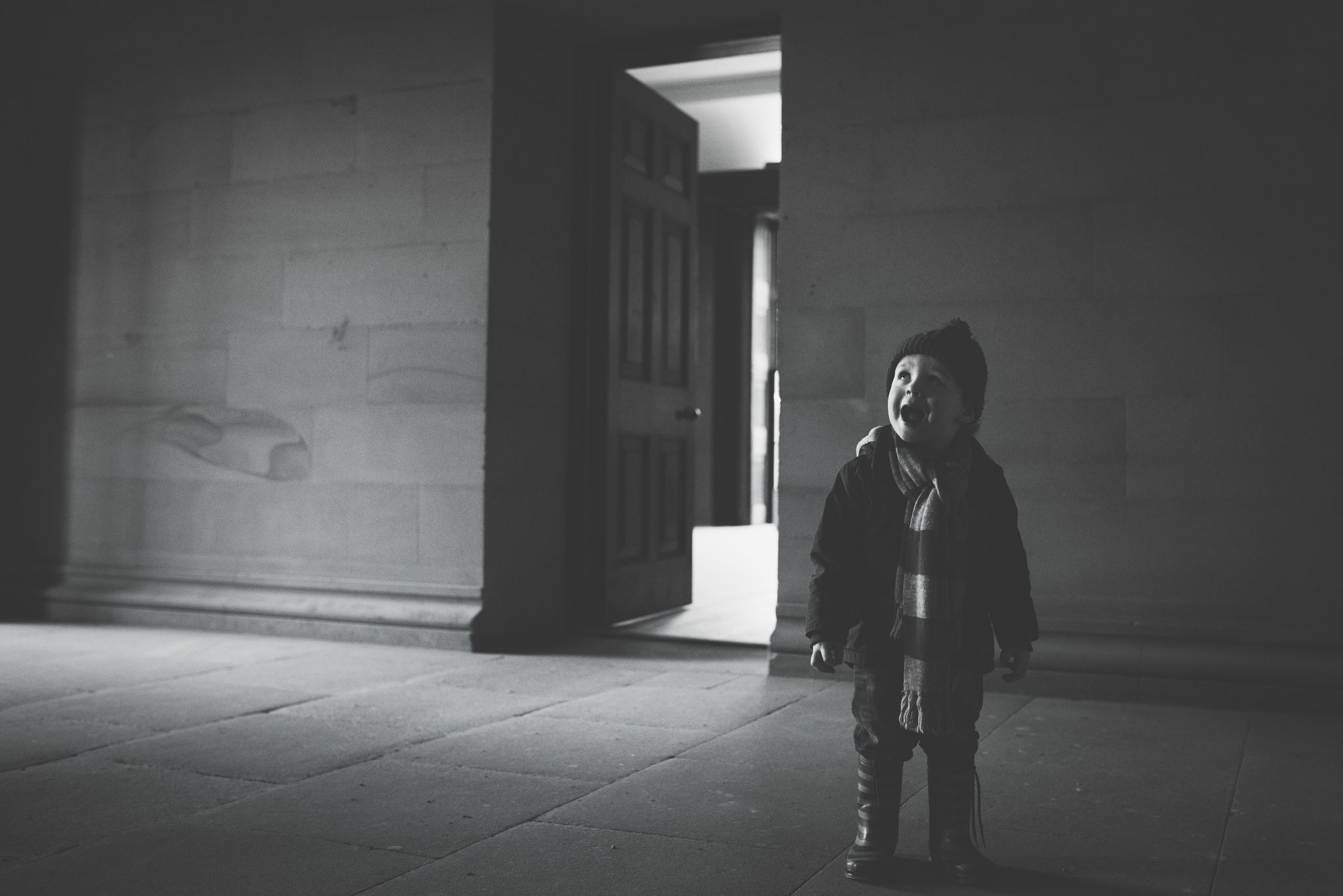 belsay hall and gardens, northumberland, photographer, child portraits, child photography northumberland, family portraits, family days out.