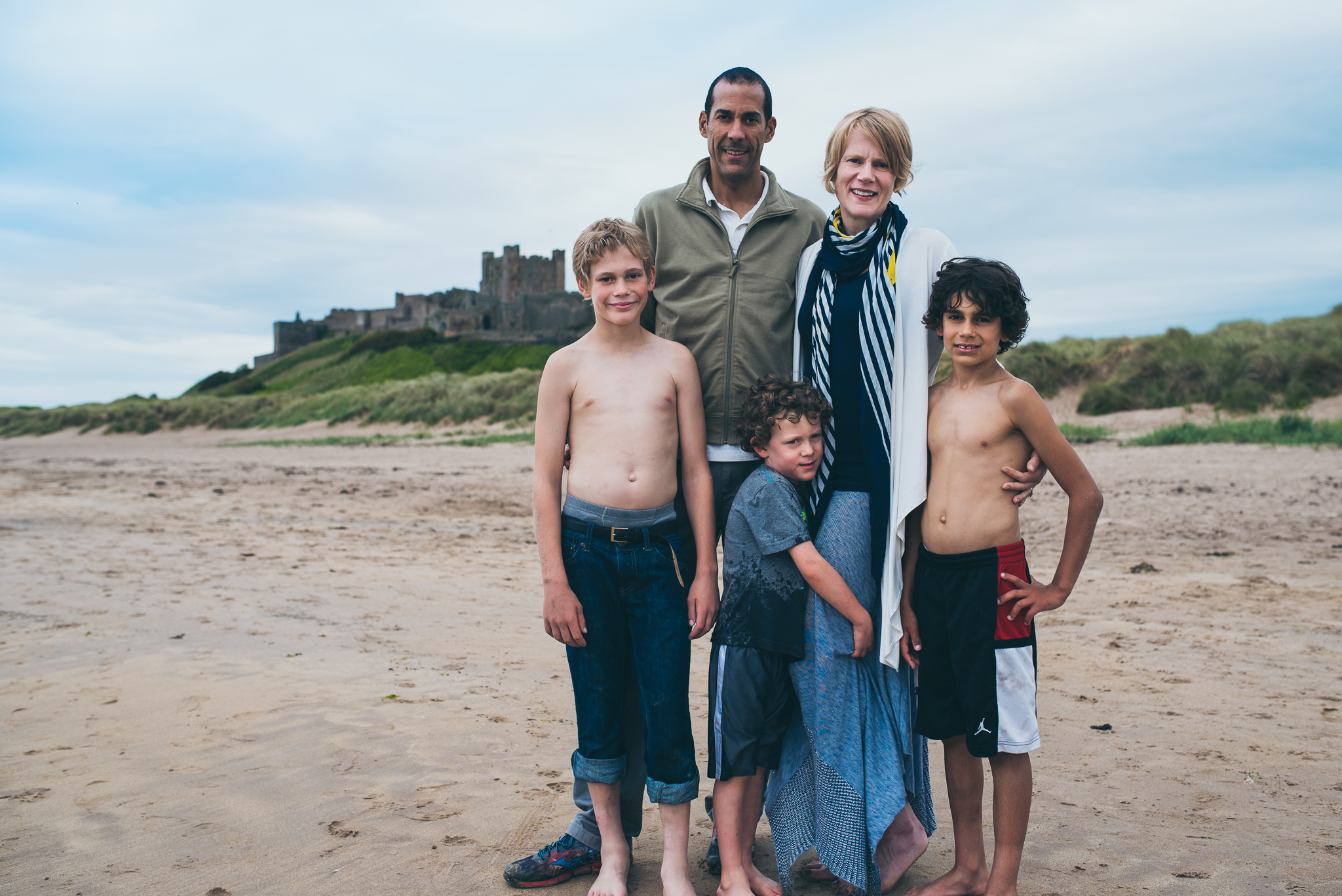 unscripted-photography_bamburgh_machin_lr_242 family reunion photoshoot, vacation photographer, holiday photographer, photographer northumberland, family photographer newcastle