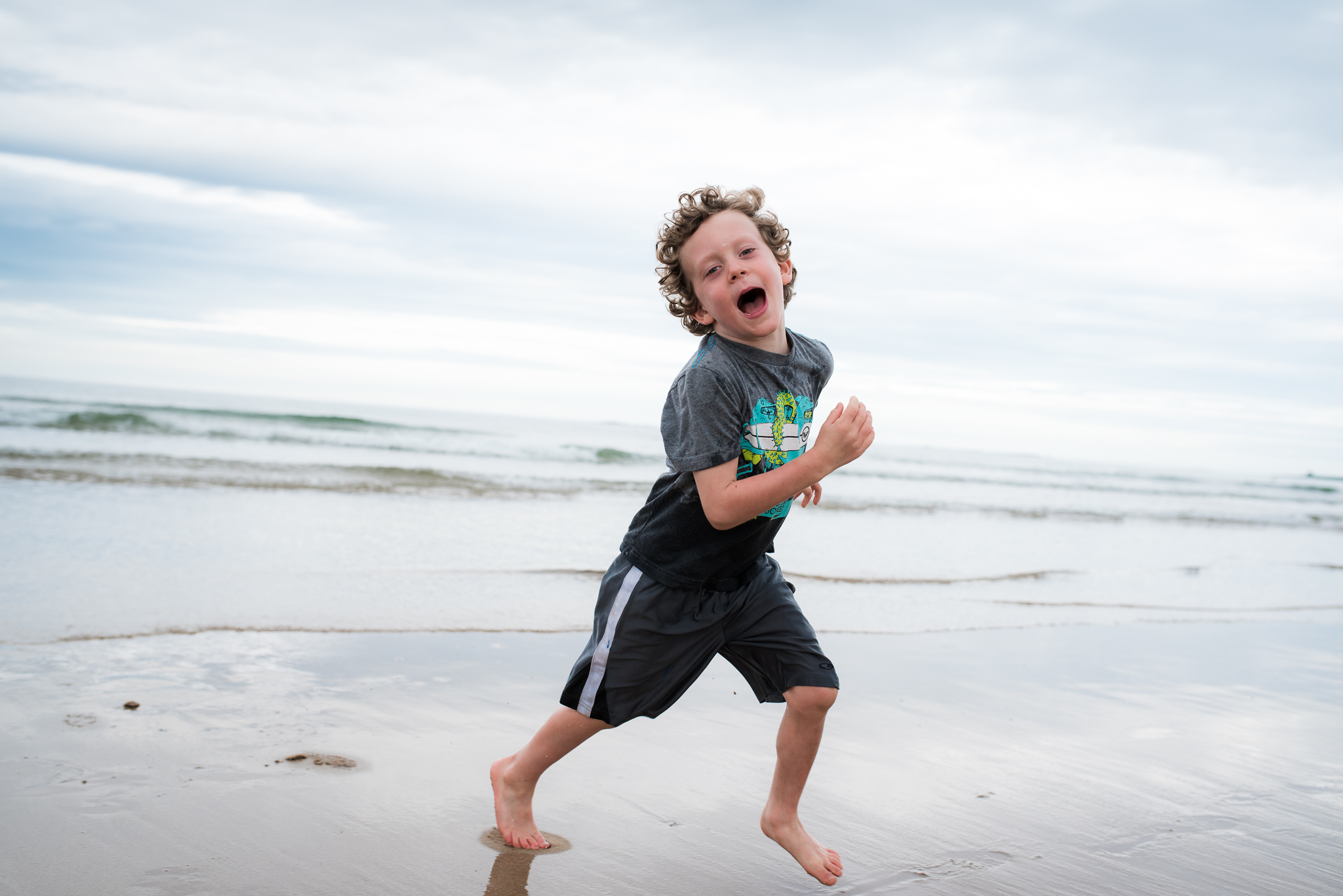 unscripted-photography_bamburgh_machin_lr_254 family reunion photoshoot, vacation photographer, holiday photographer, photographer northumberland, family photographer newcastle
