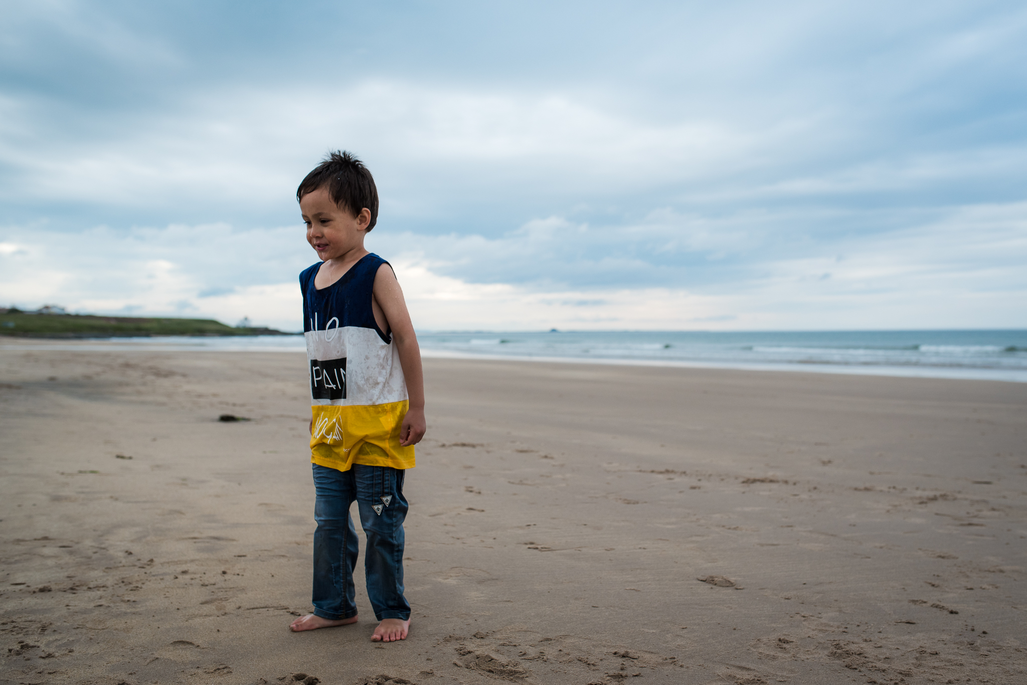 unscripted-photography_bamburgh_machin_lr_259 family reunion photoshoot, vacation photographer, holiday photographer, photographer northumberland, family photographer newcastle