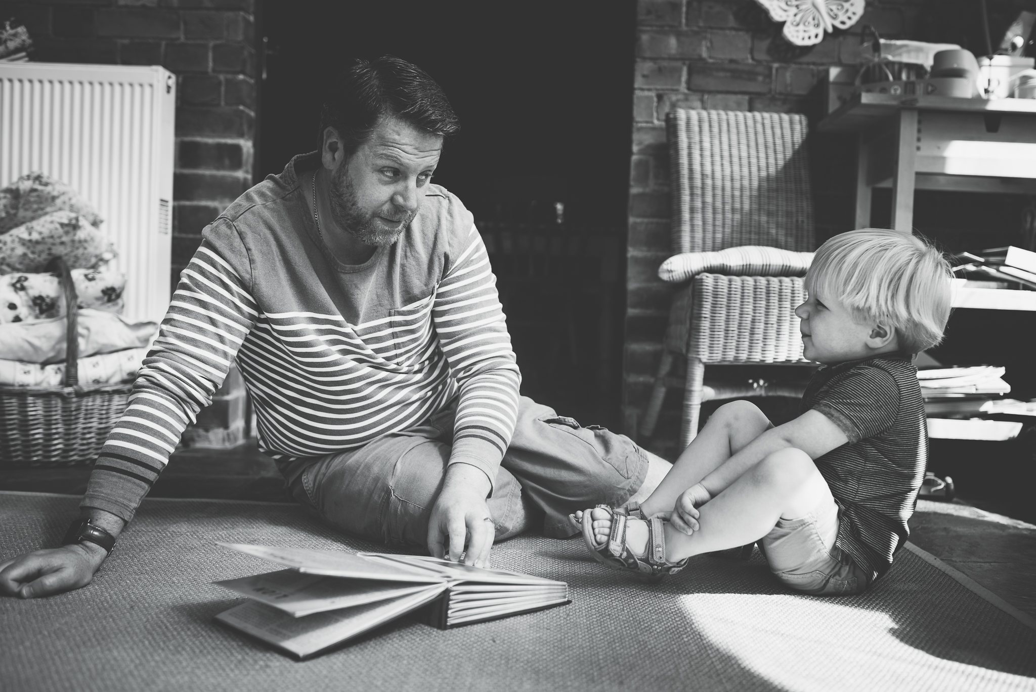 Unscripted Photography - Documentary and Portrait Photographer based in Northeast UK family photographer nottinghamshire