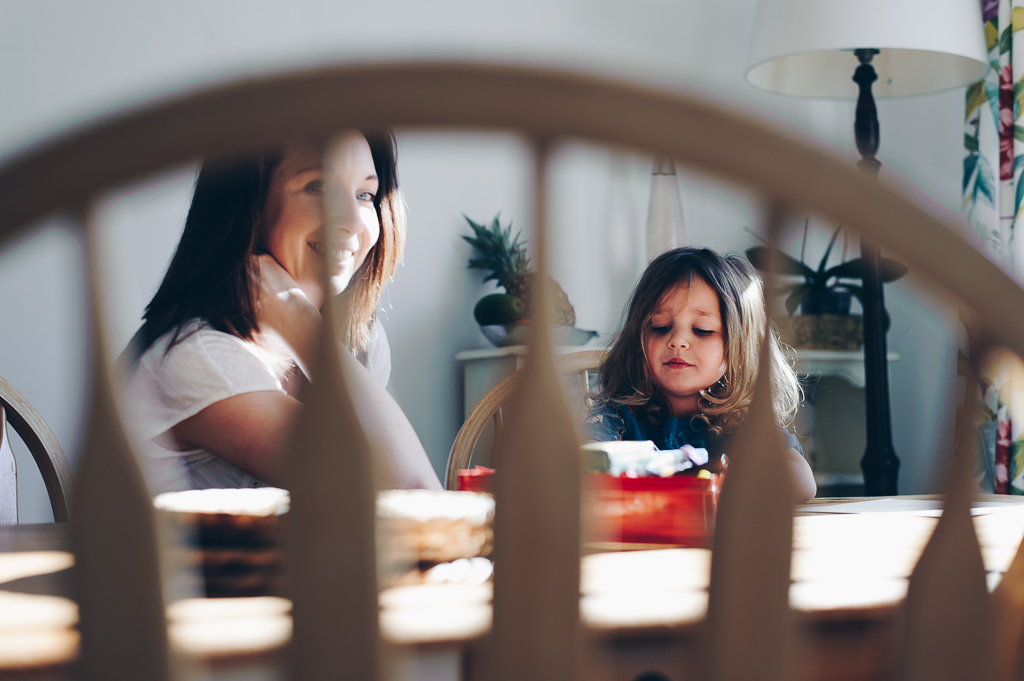 mum and daughter breakfast